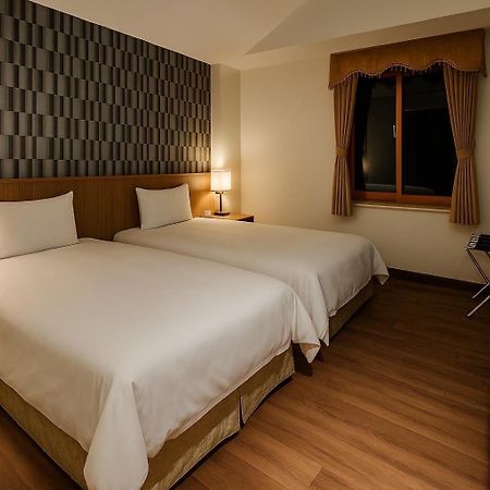 Sung Tai Hotel Kaohsiung Extérieur photo