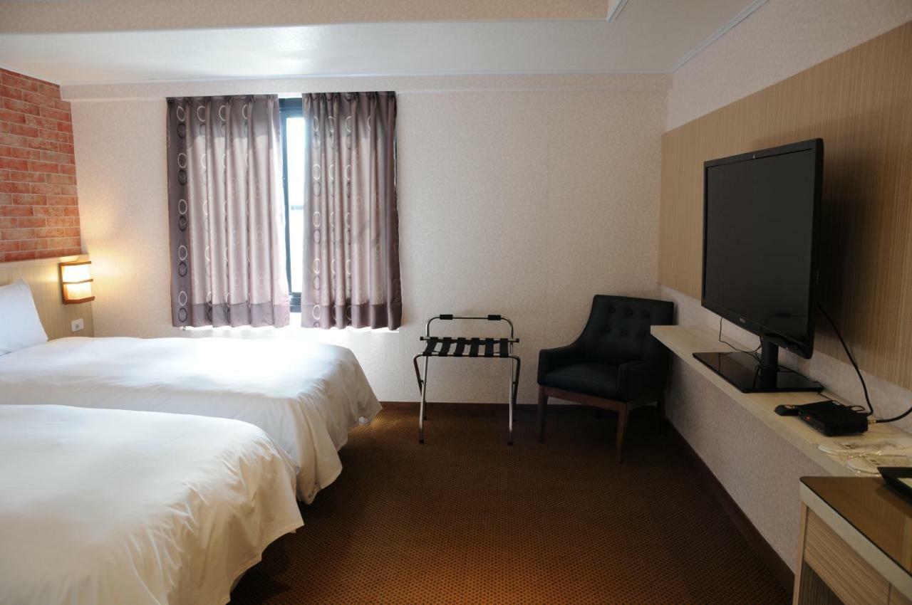 Sung Tai Hotel Kaohsiung Extérieur photo