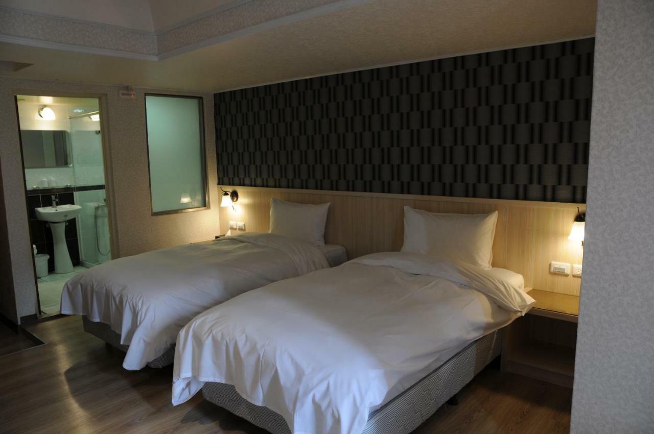 Sung Tai Hotel Kaohsiung Extérieur photo