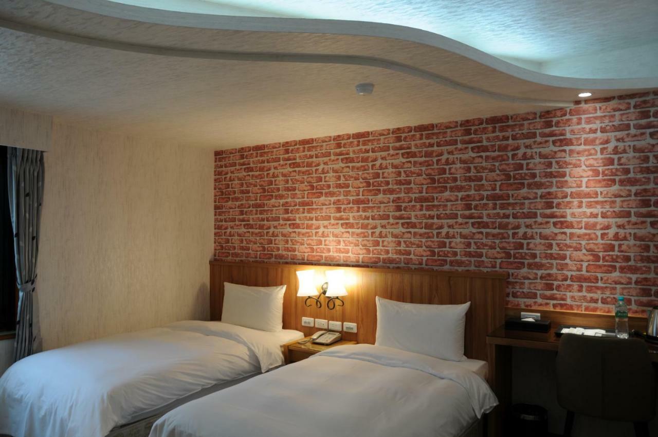 Sung Tai Hotel Kaohsiung Extérieur photo